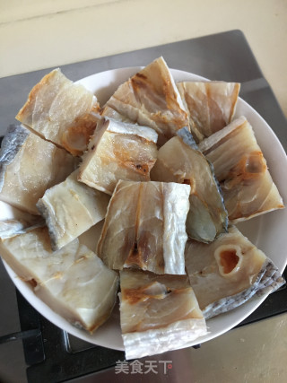 腊肉蒸鱼干的做法步调：4