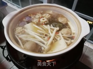 围着水炉吃暖锅的做法步调：3