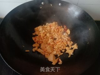 喷鼻菜炒鸡蛋的做法步调：4