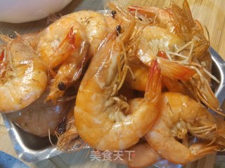 为虎傅翼～油爆年夜虾的做法步调：3