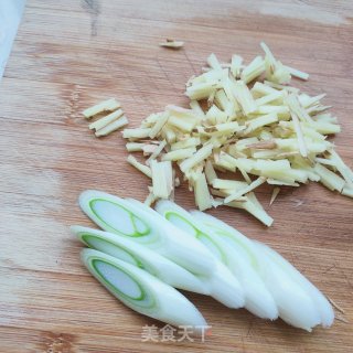 五花肉雪里蕻扣肉的做法步调：12