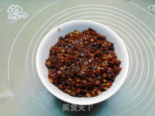 腊肉蘑菇叶女粑的做法步调：10