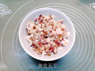 腊肉蘑菇叶女粑的做法步调：4
