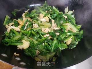 油麦菜炒鸡蛋的做法步调：3