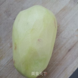 土豆烧牛腩的做法步调：1