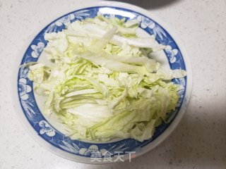 白萝卜利剑菜炒饼丝的做法步调：3