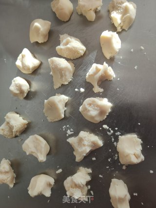 蛋黄酥的做法步调：24