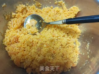 蛋黄酥的做法步调：3