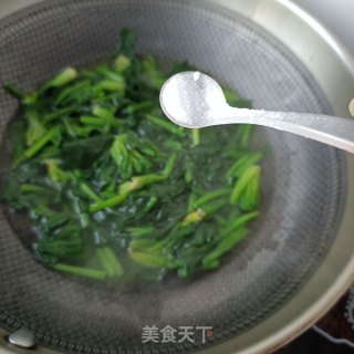 鸽汤菠菜的做法步调：8