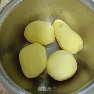 小炒土豆丝的做法步调：1