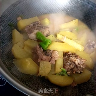 土豆炖排骨的做法步调：14