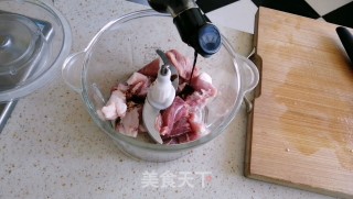 典范川味担担里，吃一次便历历在目的滋味的做法步调：2