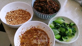 典范川味担担里，吃一次便历历在目的滋味的做法步调：26