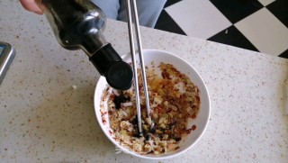 典范川味担担里，吃一次便历历在目的滋味的做法步调：15