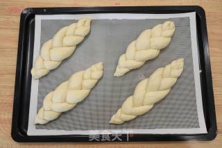 3股辫牛奶里包的做法步调：14
