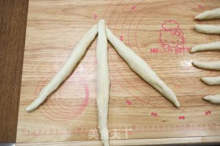 3股辫牛奶里包的做法步调：9