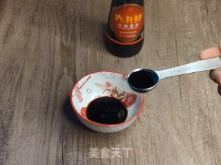 韭菜炒喷鼻香
干的做法步伐
：6