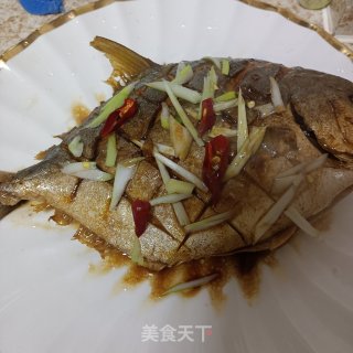 白烧鲳鱼的做法步调：9