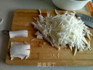 利剑菜心拌蛰皮的做法步调：2