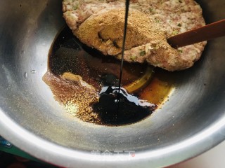 五花肉韭菜火饺的做法步调：6