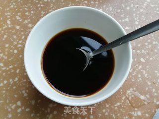 五花肉喷鼻芋煲的做法步调：8