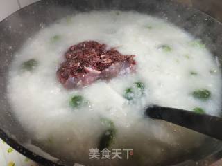 西蓝花牛肉粥的做法步调：3