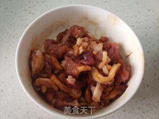 蒜苗炒肉丝的做法步调：3
