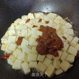 酱焖豆腐的做法步调：6