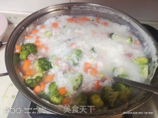 腊肉西蓝花粥的做法步调：6