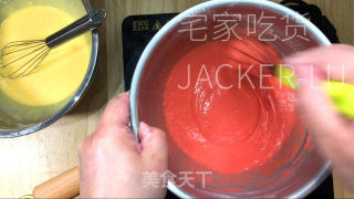 超等丰富白丝绒旋风卷，有颜值又甘旨，心感细致绵柔。的做法步调：4