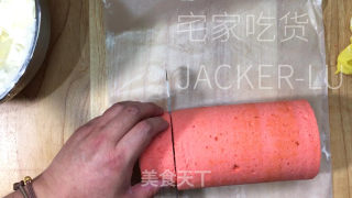 超等丰富白丝绒旋风卷，有颜值又甘旨，心感细致绵柔。的做法步调：21