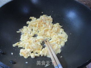 韭菜鸡蛋馅秋卷的做法步调：4