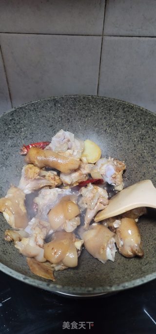 收菜蚝豉焖猪脚的做法步调：8
