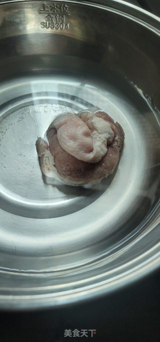 蒜苗炒五花肉的做法步调：2