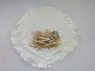 萝卜丝虾仁馅秋卷的做法步调：13