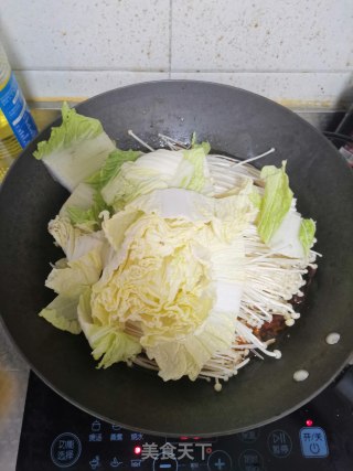 牛肉丸烩菜的做法步调：7