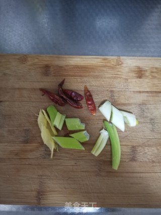 牛肉丸烩菜的做法步调：3