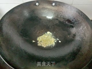 青椒木耳炒鸡蛋的做法步调：4