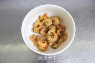 排骨海米萝卜汤的做法步调：3