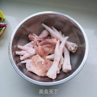 无火鸡爪的做法步调：1