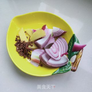 无火鸡爪的做法步调：2