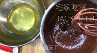 可可蛋糕卷，一次有些失利的教程，可是废品实的超好吃，心感不相上下的。的做法步调：6