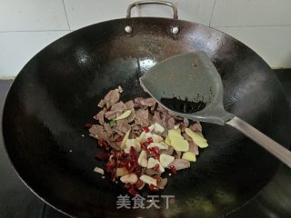 干炒牛肉的做法步调：5