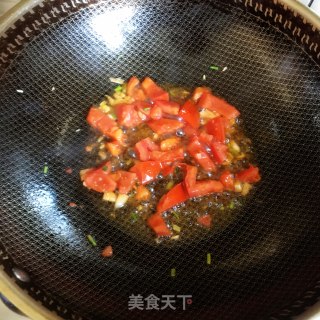 番茄金针菇豆腐汤的做法步调：2