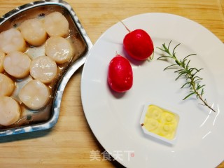 低脂安康养分的好食～喷鼻煎带子的做法步调：1