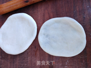 豆沙油酥烧饼的做法步调：11