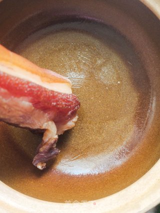 便宜腊肉煲仔饭的做法步调：2