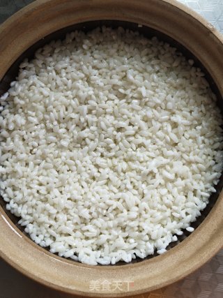 便宜腊肉煲仔饭的做法步调：3