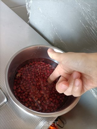 驴挨滚的做法步调：1