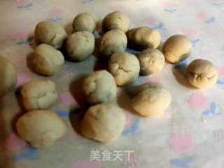 莜里栲栳栳的做法步调：3